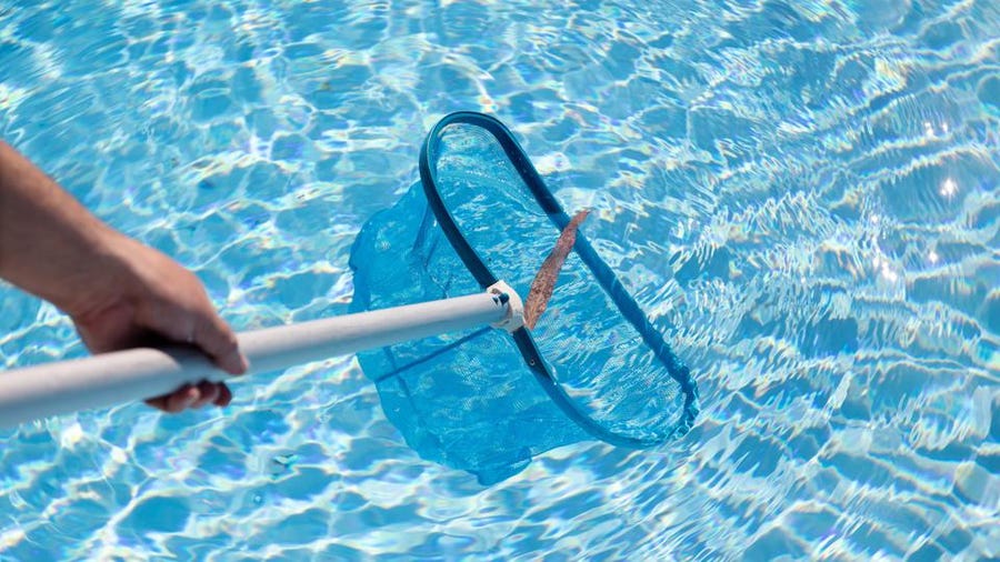 Enjoying Your Pool with a Robotic Pool Skimmer
